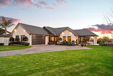 19 Shadbolt Drive, Leamington, Cambridge