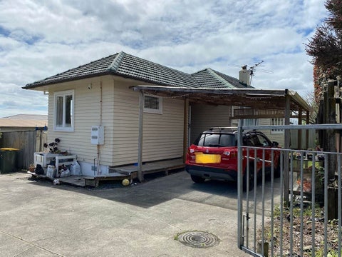 114 Mcleod Road, Te Atatu South, Auckland