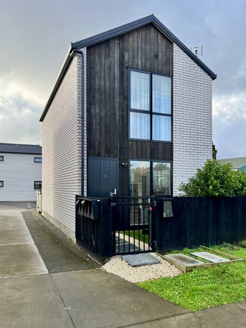 1/12 Enderby Drive, Te Atatu Peninsula, Auckland