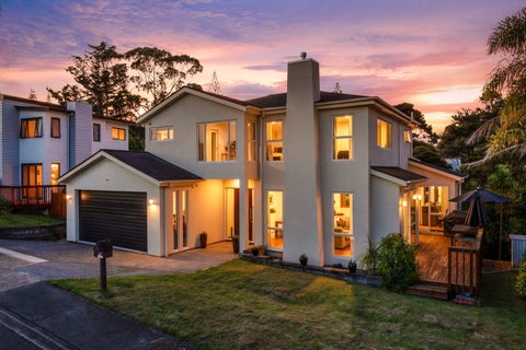 42 Newbury Place, Schnapper Rock, Auckland