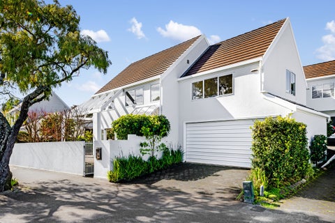 1/24 Clonbern Road, Remuera, Auckland