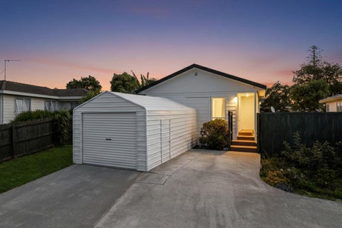 2/10 Norrie Smith Avenue, Flat Bush, Auckland