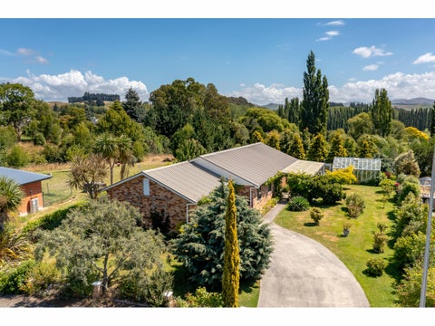 13 Kennard Crescent, Karitane, Waikouaiti
