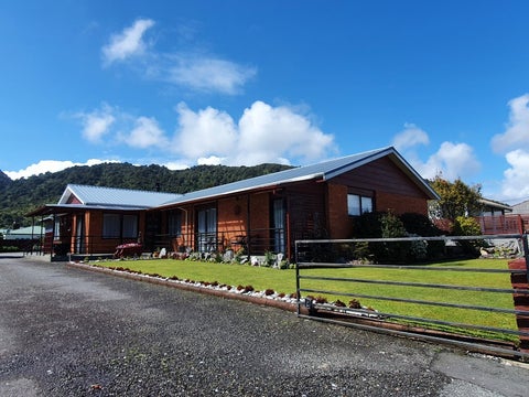 107 Bright Street, Cobden, Greymouth