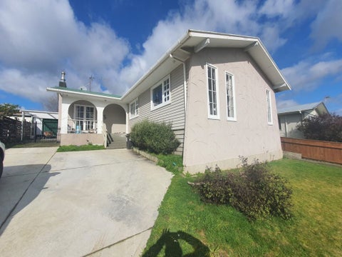 10 Blueberry Grove, Timberlea, Upper Hutt