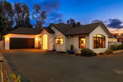 94 Weggery Drive, Waikanae Beach, Waikanae