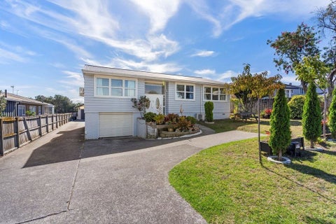 65 Ridge Road, Howick, Auckland
