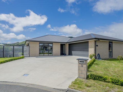 9 Pearson Place, Paraparaumu