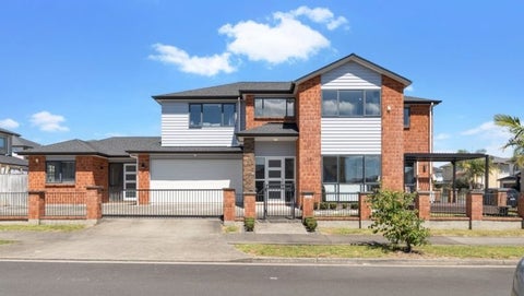 42 Charlestown Drive, Flat Bush, Auckland