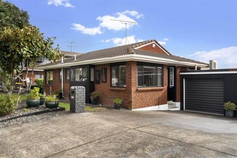 16A Petrel Place, Massey, Auckland