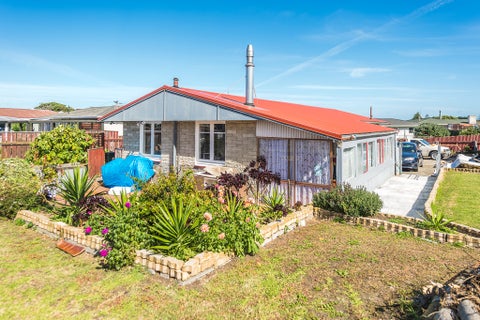 18 Omori Place, Castlecliff, Whanganui