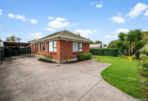 35 Clevedon Road, Papakura, Papakura