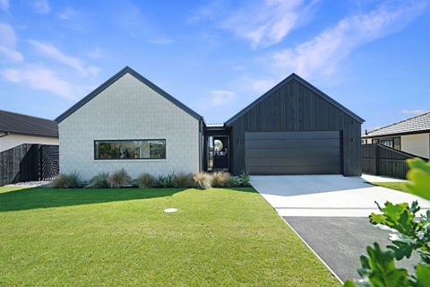 16 Sandstone Crescent, Rolleston, Rolleston