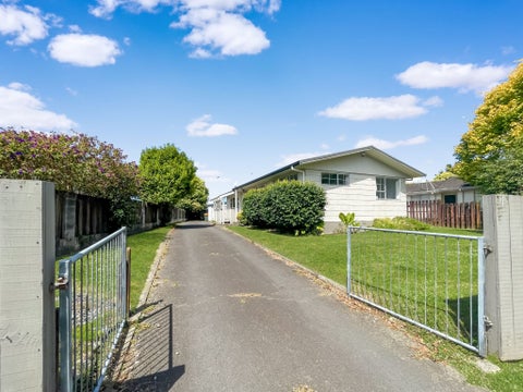 32 Elmwood Crescent, Pukete, Hamilton