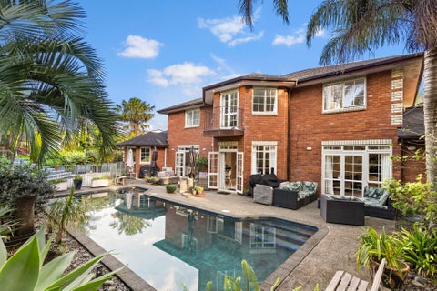32 Oakford Park Crescent, Greenhithe, Auckland