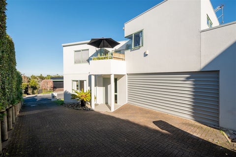 1/7 Kaihu Street, Northcote, Auckland