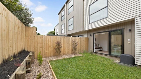 10/237 Swanson Road, Henderson, Auckland