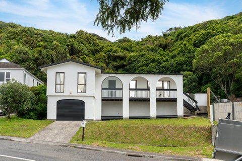 98 Allington Road, Karori, Wellington