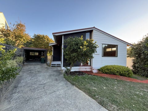 10 Hicks Close, Whitby, Porirua