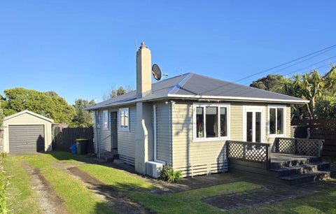 39 Paritutu Road, Spotswood, New Plymouth
