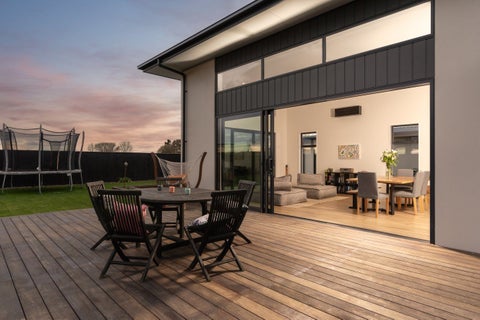 71 Halpin Drive, Lincoln, Lincoln