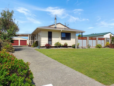 20 Cousins Avenue East, Foxton Beach, Foxton