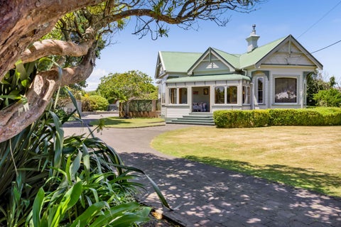 30 Disraeli Street, Hawera