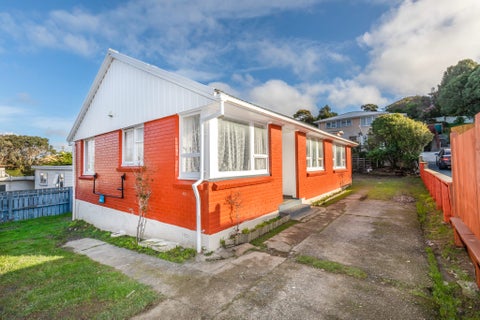 8 Takapuwahia Drive, Takapuwahia, Porirua