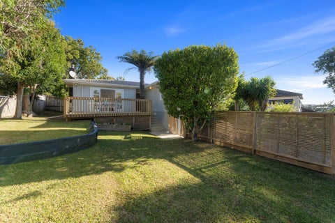 1/12 Selwyn Crescent, Forrest Hill, Auckland
