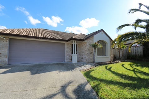 74 Riverton Drive, Randwick Park, Auckland
