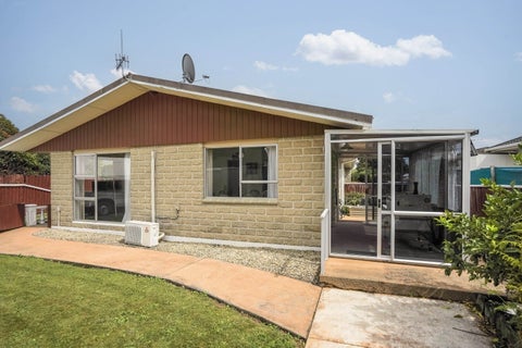 2/5A Mules Street, Stoke, Nelson