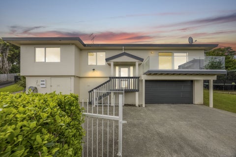 22 Whangaparaoa Road, Red Beach, Whangaparāoa