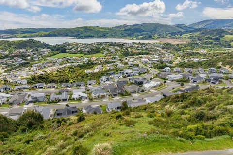 31 Pacific View, Whitby, Porirua