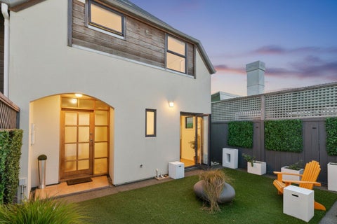 2D Hatton Street, Karori, Wellington