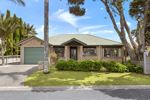 4 Dan Tori Place, Orewa, Orewa