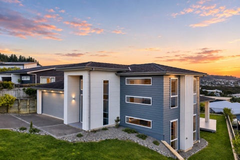 60 Endeavour Drive, Whitby, Porirua