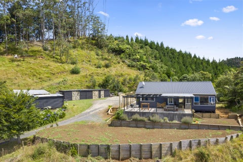 83B Small Road, Raglan