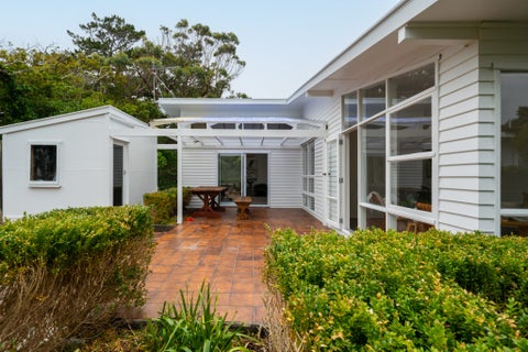 5 Chudleigh Grove, Churton Park, Wellington