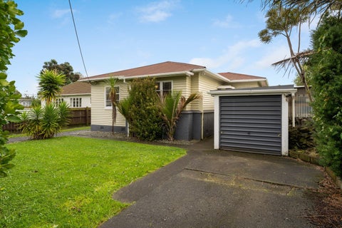 43 Aotaki Street, Otaki