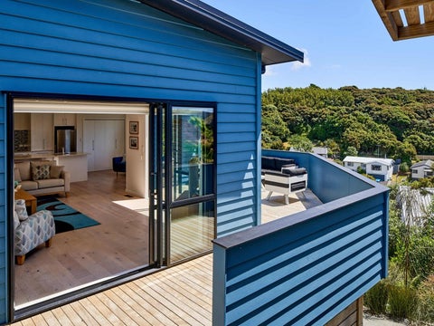 102 Navigation Drive, Whitby, Porirua