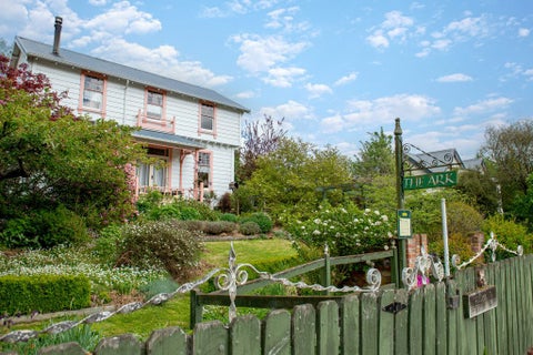 8 Harrington Place, Lawrence