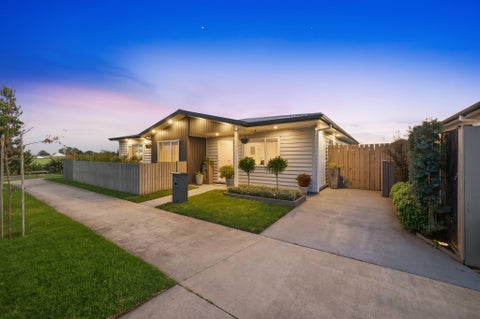 2 Kutukutu Street, Takanini, Auckland