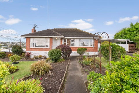 201 Chivalry Road, Glenfield, Auckland