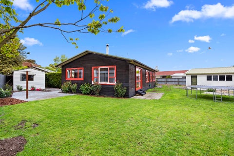 17 Gibbs Drive, Woodend, Woodend
