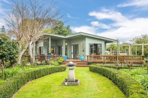 266 Te Moana Road, Waikanae