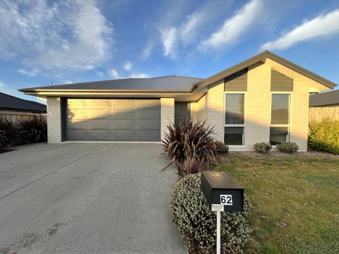 62 Oaks Drive, Lincoln, Lincoln
