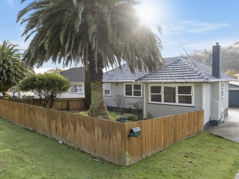 13 Main Road, Wainuiomata, Lower Hutt
