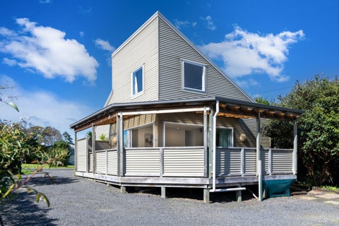 5 Karioi Crescent, Raglan, Raglan
