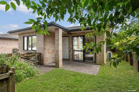 3/11 Lawford Place, Mangere, Auckland