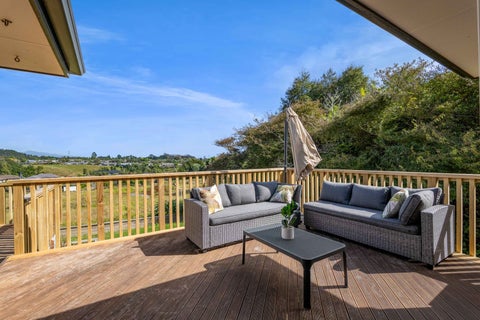 6C Highfield Place, Highlands Park, New Plymouth